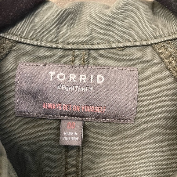 NWOT Torrid Army Green Denim Jacket - Picture 5 of 5